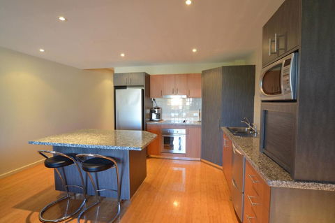 The Arcadia Apartment - Your Accommodation 7