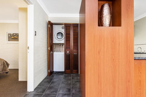 Subiaco Village 18 - Your Accommodation 8