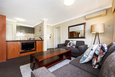 Subiaco Village 18 - Your Accommodation 2