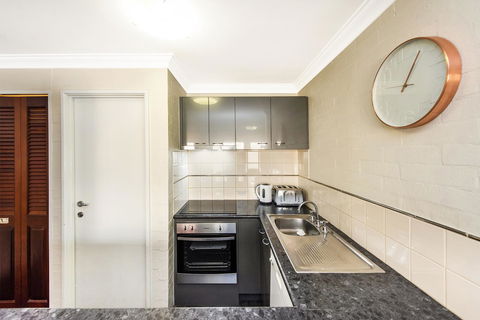 Subiaco Village 18 - Your Accommodation 6