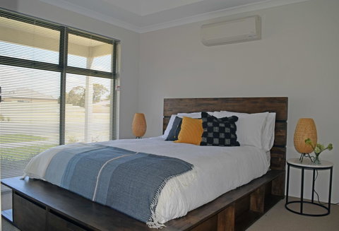 The Kingsleyâ€™s Place â€“ Piara Waters - Your Accommodation 6