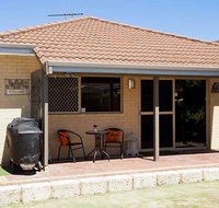 Garden Studio - Your Accommodation