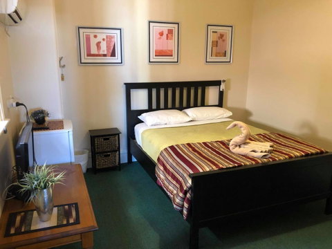 Junction Hotel Moora - Your Accommodation 5