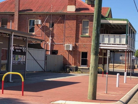 Junction Hotel Moora - Your Accommodation 4