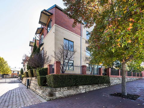 Subiaco Village 28 - Your Accommodation 25