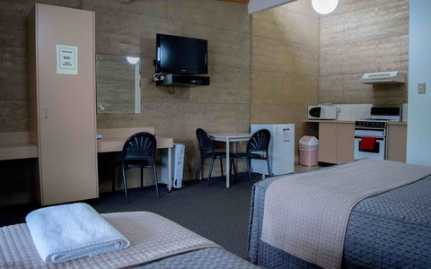 Hopetoun Motel & Chalet Village - Your Accommodation 35