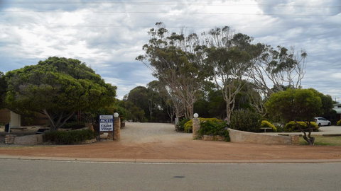 Hopetoun Motel & Chalet Village - Your Accommodation 12