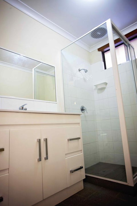 Hopetoun Motel & Chalet Village - Your Accommodation 43