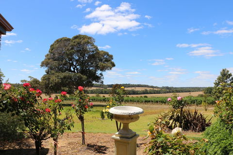 Burton Farmhouse - Your Accommodation 6