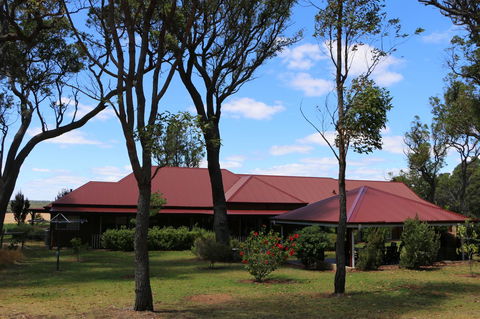 Burton Farmhouse - Your Accommodation 3