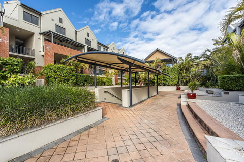 Subiaco Emporium Apartment - Your Accommodation 10