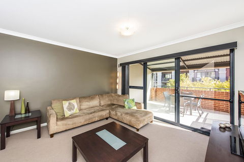 Subiaco Emporium Apartment - Your Accommodation 13