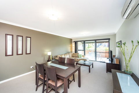 Subiaco Emporium Apartment - Your Accommodation 23