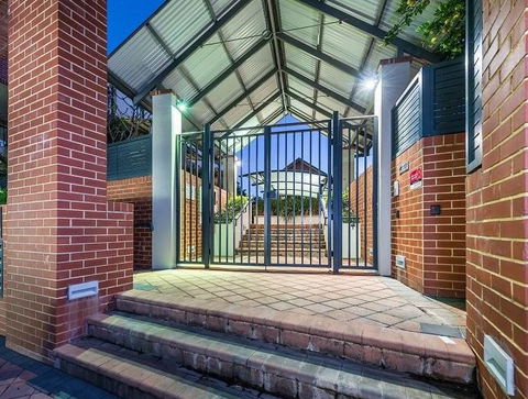 Subiaco Emporium Apartment - Your Accommodation 6