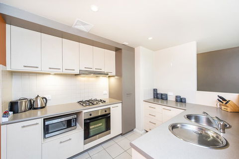 Subiaco Emporium Apartment - Your Accommodation 19