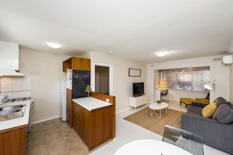Townshend Rd - Your Accommodation 12