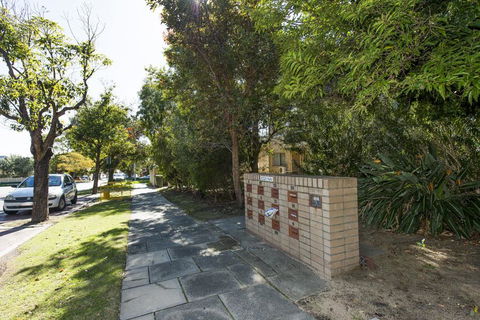 Townshend Rd - Your Accommodation 34