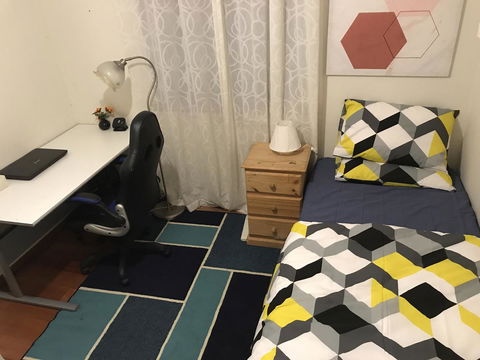 Master Room With Attachd Bath - Your Accommodation 7
