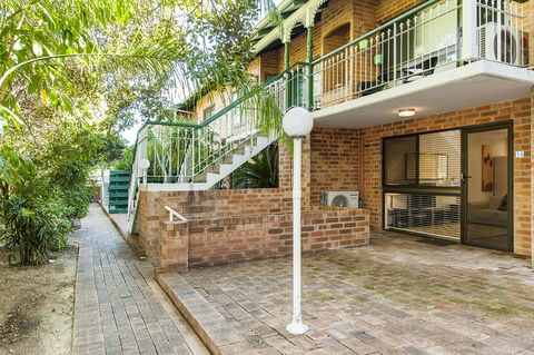 Forrest St - Your Accommodation 18