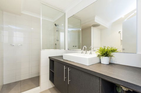 Forrest St - Your Accommodation 15