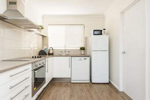 Forrest St - Your Accommodation 10