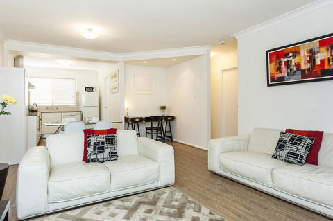 Forrest St - Your Accommodation 2