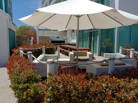 A 406 FANTASTIC OCEAN BEACH And MARINA VIEW APT - MANDURAH - Your Accommodation 8