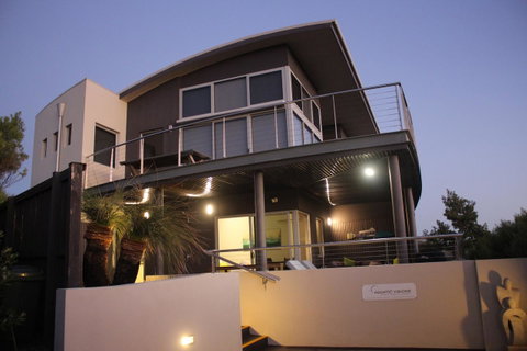 Aquatic Visions - Your Accommodation 21