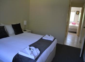 Forrest Street - Your Accommodation 0
