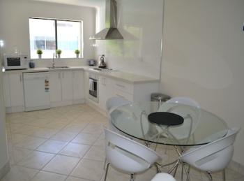 Forrest Street - Your Accommodation 3
