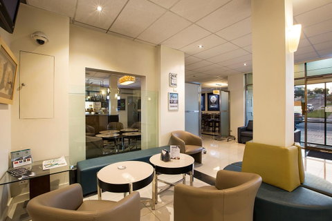 Gateway Hotel By Nightcap Plus - Your Accommodation 32
