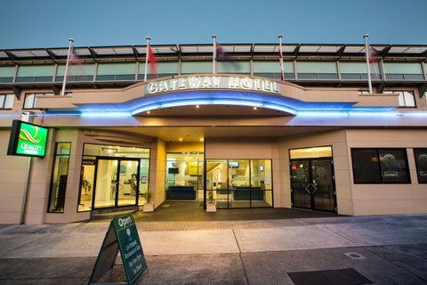 Gateway Hotel By Nightcap Plus - Your Accommodation 6