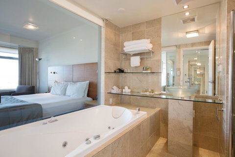 Gateway Hotel By Nightcap Plus - Your Accommodation 5