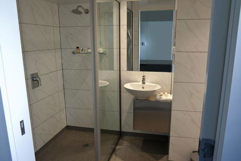 Brighton Hotel Motel - Your Accommodation 12
