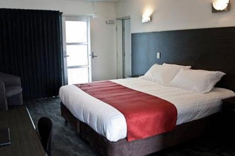 Brighton Hotel Motel - Your Accommodation 11