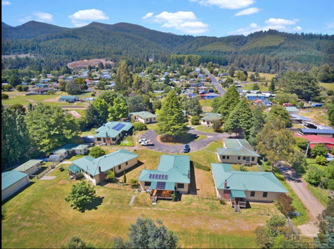 Giants Table And Cottages - Your Accommodation 27