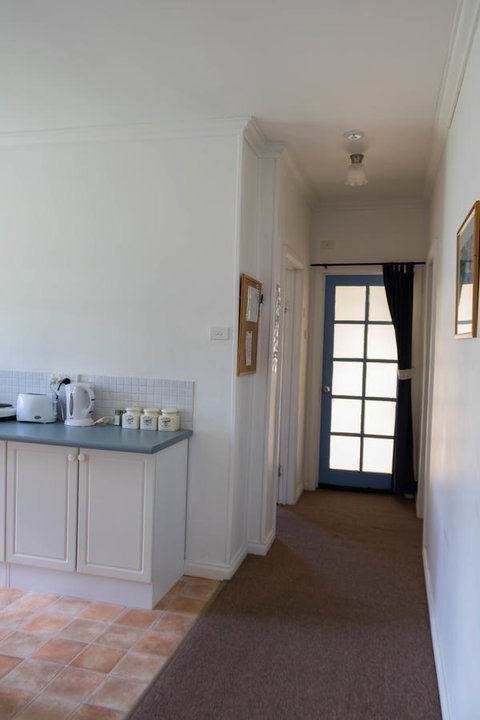 Giants Table And Cottages - Your Accommodation 19