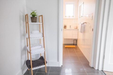 49 Pedder - Your Accommodation 0