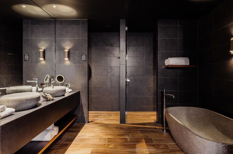 MACq 01 Hotel - Your Accommodation 8