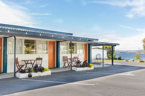 Riverfront Motel & Villas - Your Accommodation 16