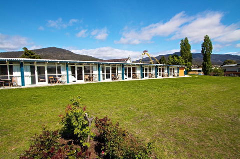 Riverfront Motel & Villas - Your Accommodation 8