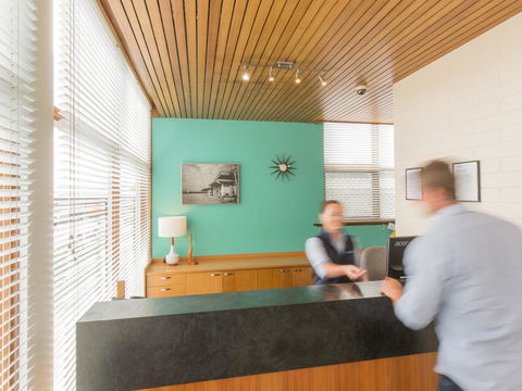 Riverfront Motel & Villas - Your Accommodation 9