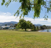Riverfront Motel  Villas - Your Accommodation