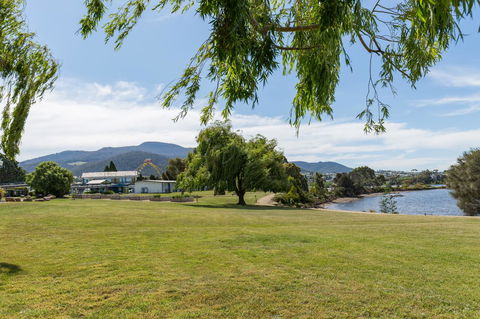 Riverfront Motel & Villas - Your Accommodation 0