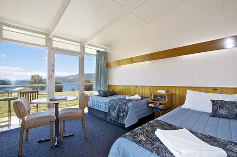 Riverfront Motel & Villas - Your Accommodation 13