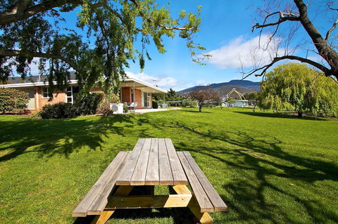Riverfront Motel & Villas - Your Accommodation 32