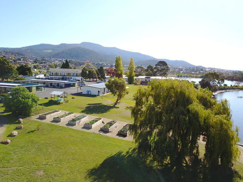 Riverfront Motel & Villas - Your Accommodation 12