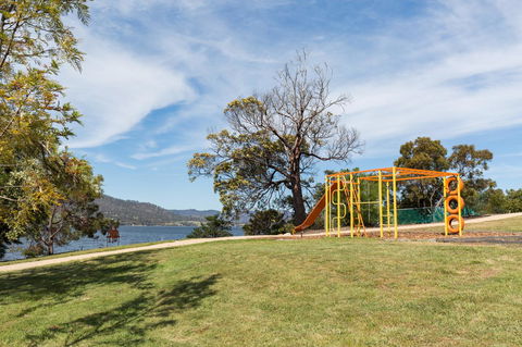 Riverfront Motel & Villas - Your Accommodation 22