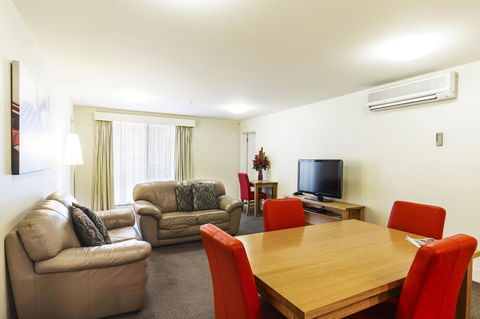 The Old Woolstore Apartment Hotel - Your Accommodation 17