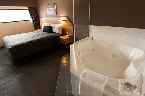The Old Woolstore Apartment Hotel - Your Accommodation 28